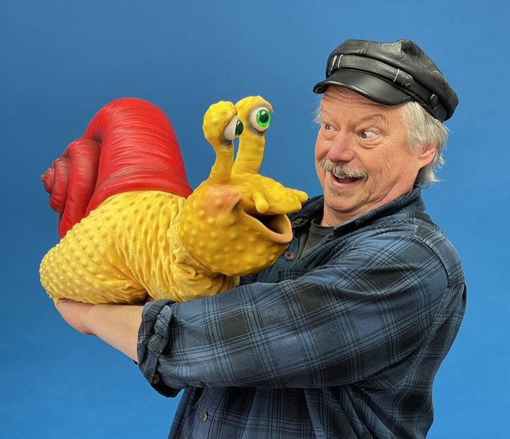 Snail Puppet with Steve Axtell